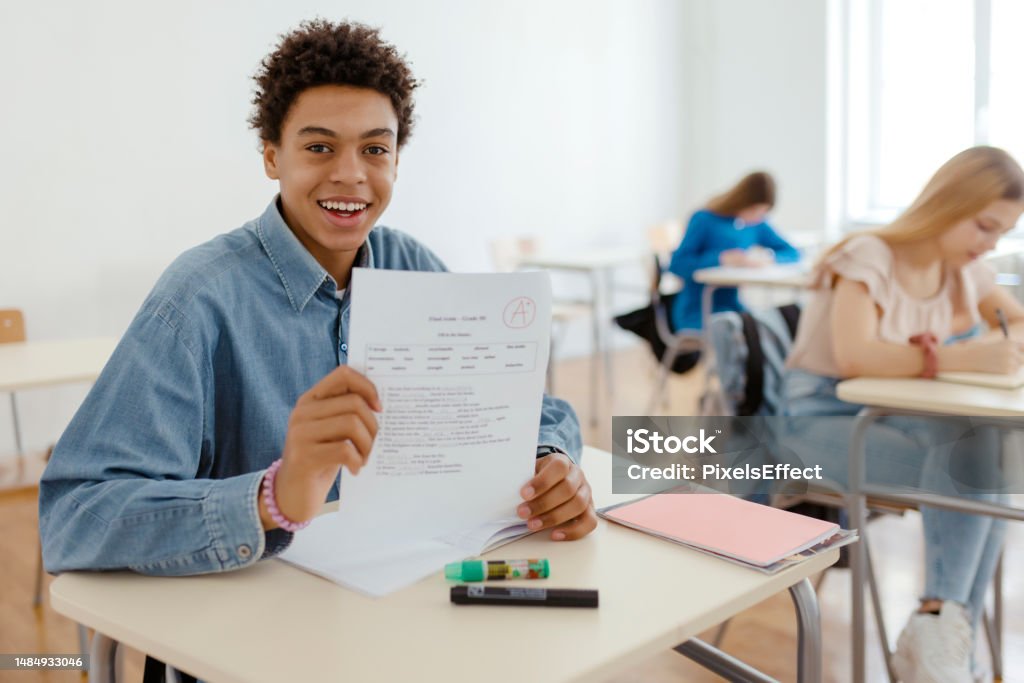 An image of a satisfied student receiving a high-quality assignment from onlinenursingassignmenthelp.com